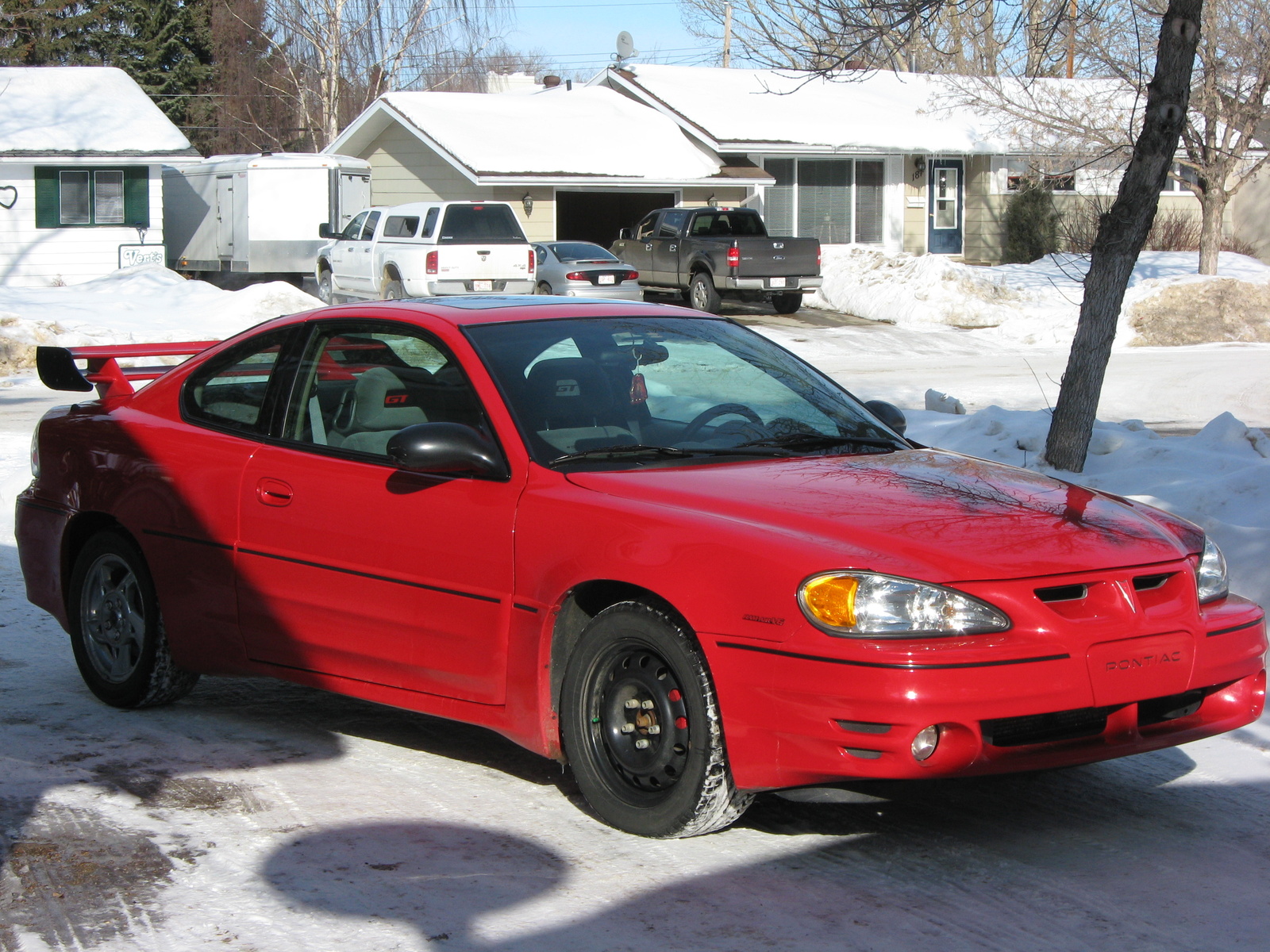 2004 Pontiac Grand AM SE sedan VIN Number Search AutoDetective